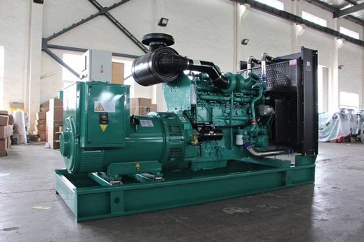 平桂320kw康明斯柴油发电车出租组图片 平桂320kw康明斯柴油发电车出租组图片